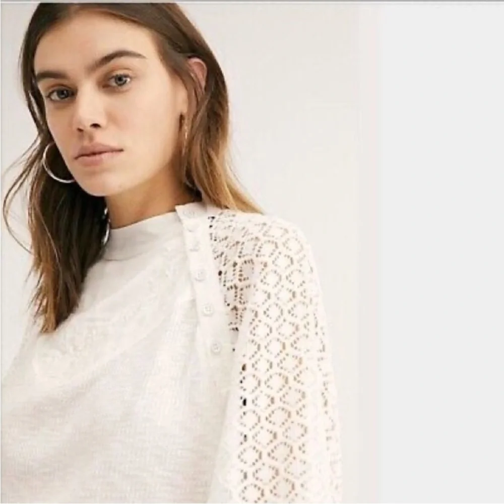 Free People White Thermal Lace Sleeve Top Size‎ S